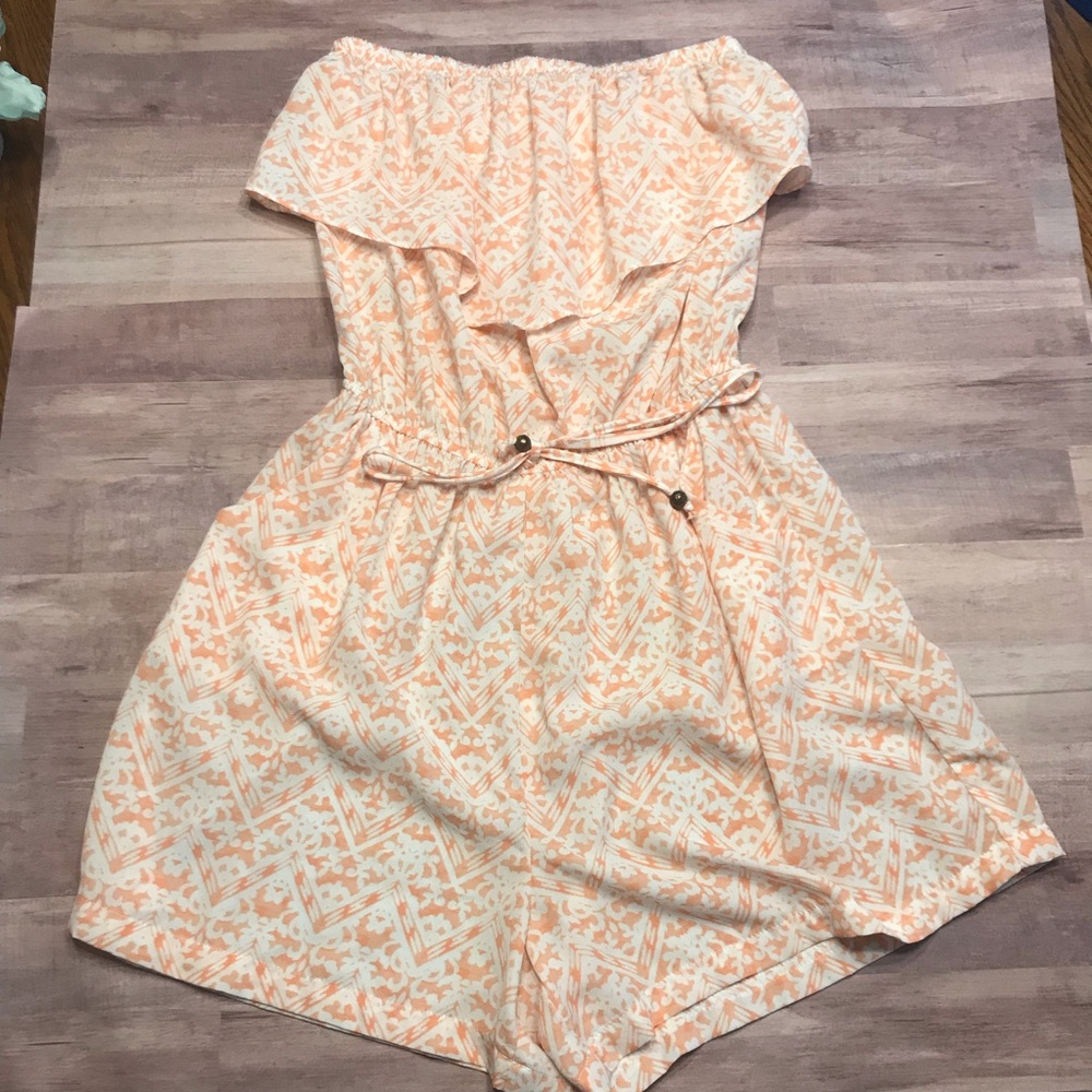 Tube top romper Maurice’s size small peach